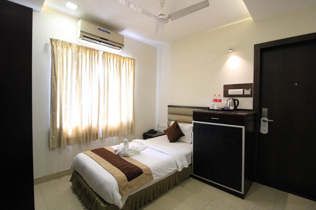 Hotel Southern Residency Kelambakkam Exterior photo