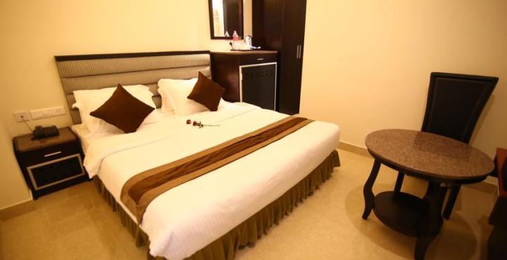 Hotel Southern Residency Kelambakkam Exterior photo