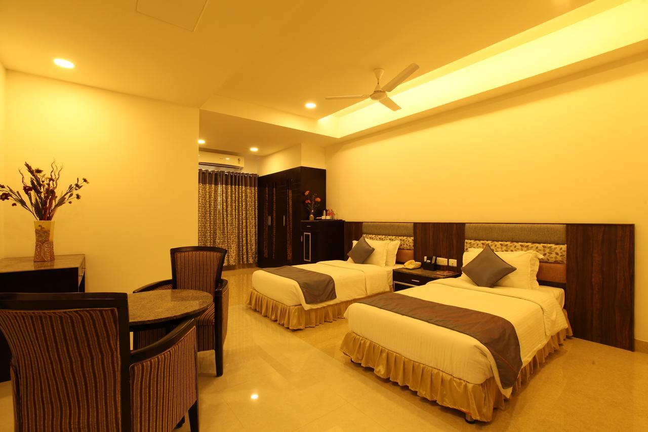 Hotel Southern Residency Kelambakkam Exterior photo